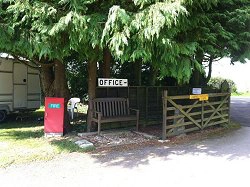 Giants Head Caravan Park and Campsite in Cerne Abbas, Dorset 